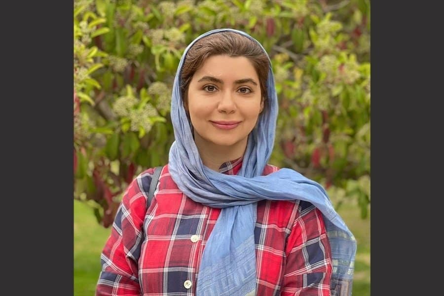 دکتر مانا احمدیان قلعه سرخ متخصص مغز و اعصاب اصفهان
