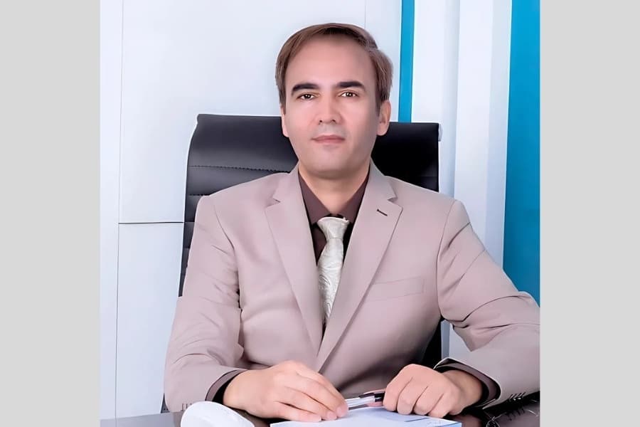 دکتر مهدی غلامی بهترین دندانپزشک مشهد