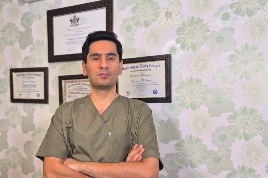یونس مهاجر بهترین دکتر فیزیوتراپی مشهد
