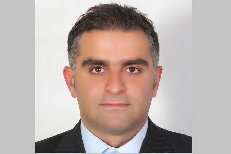 دکتر نیما درخشان بهترین جراح مغز و اعصاب شیراز
